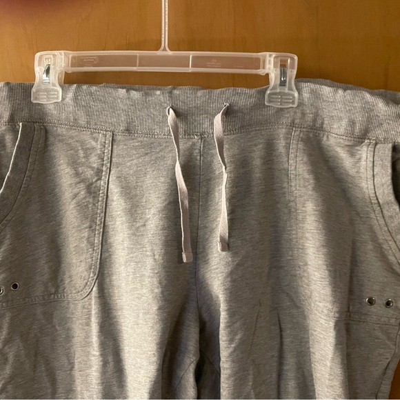 Ladies capris - Picture 4 of 7